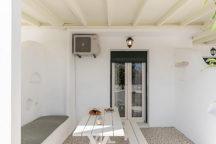 Ground floor apartments for 5 or 6